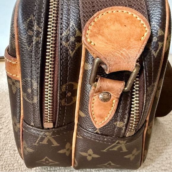 Vintage Louis Vuitton LV Monogram Reporter PM - Picture 8 of 16